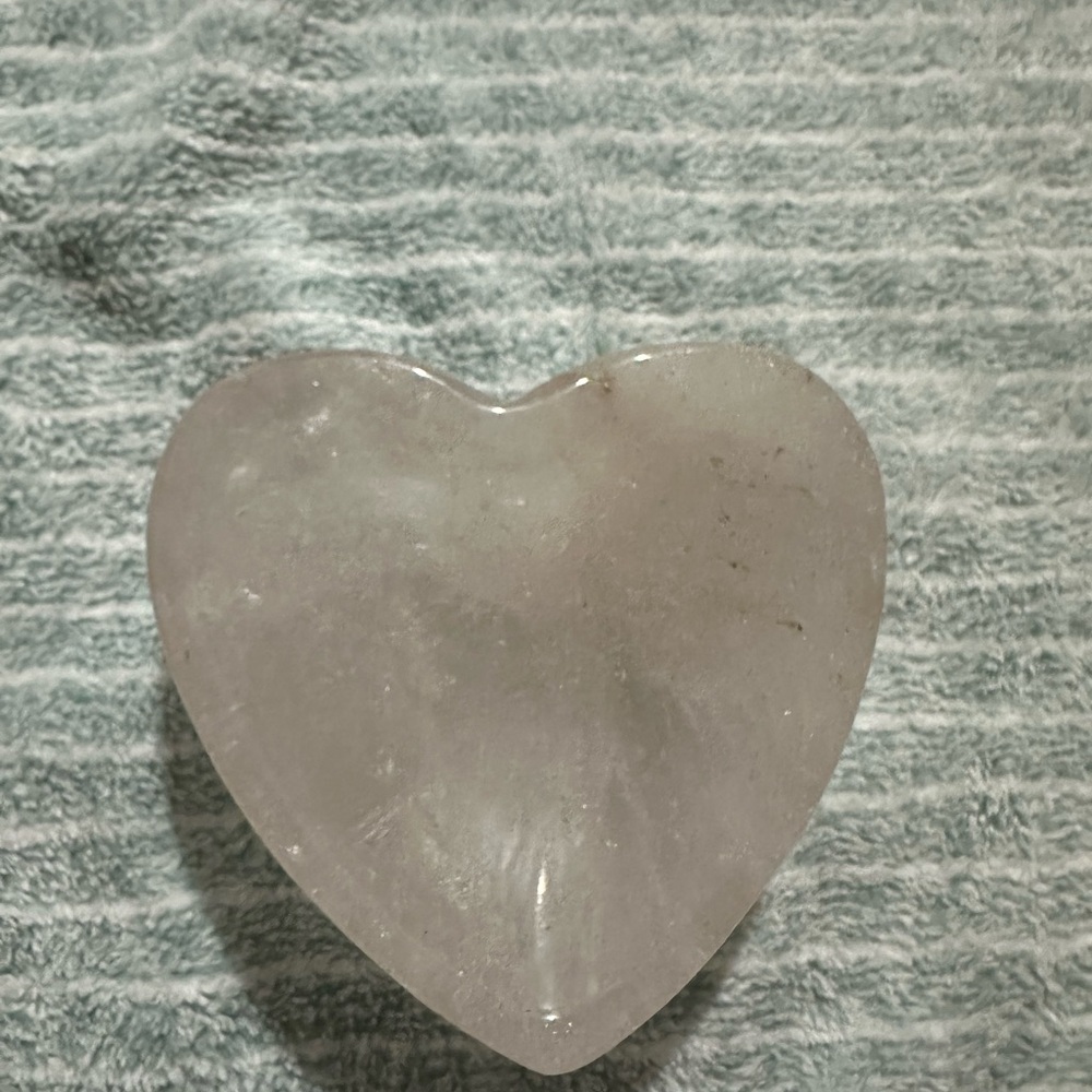 Heart-Shaped Quartz bowl